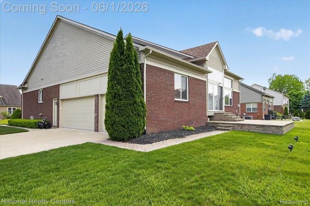13691 Basswood Circle, Van Buren Charter Township, MI 48111