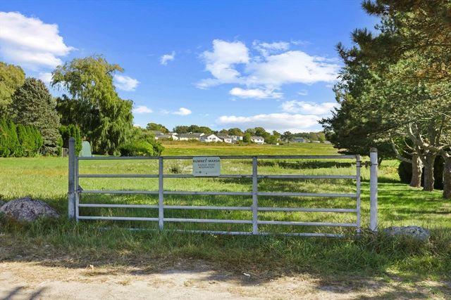 6 Saugus Avenue A, Saugus, MA 01906