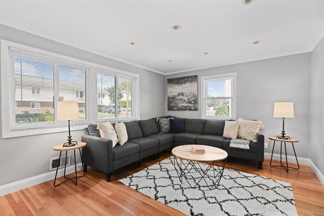 6 Saugus Avenue A, Saugus, MA 01906