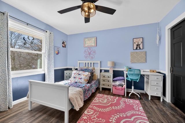 S43W33485 Edwards DRIVE, Dousman, WI 53118