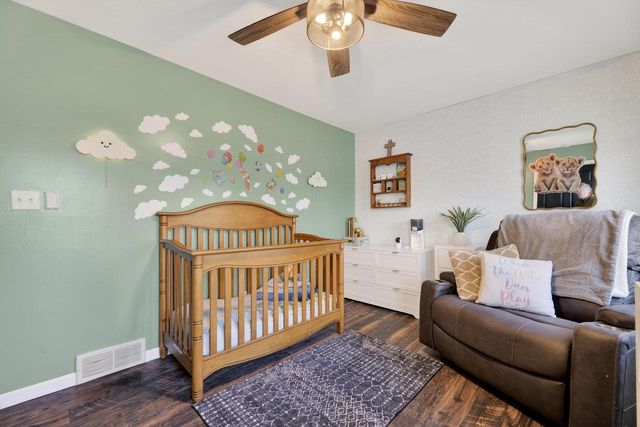 S43W33485 Edwards DRIVE, Dousman, WI 53118