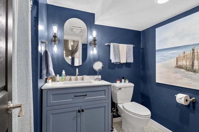 S43W33485 Edwards DRIVE, Dousman, WI 53118