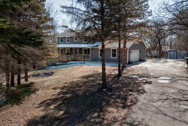 S43W33485 Edwards DRIVE, Dousman, WI 53118