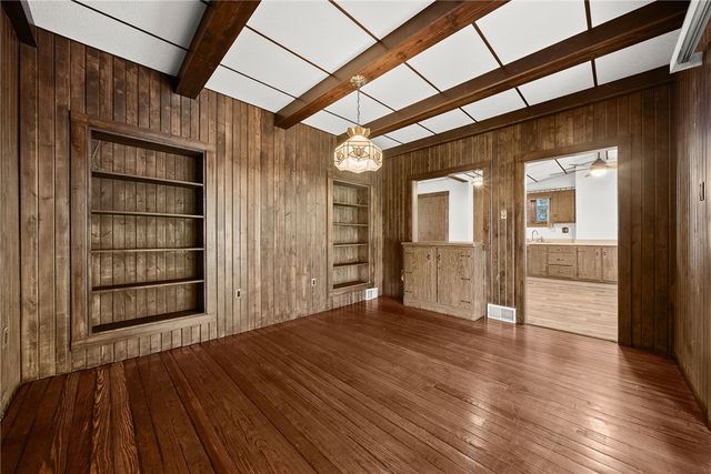 810 Collier, Carnegie, PA 15106