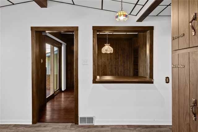 810 Collier, Carnegie, PA 15106