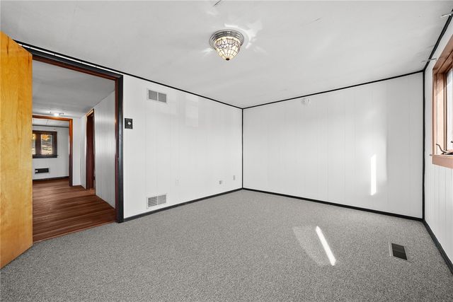 810 Collier, Carnegie, PA 15106