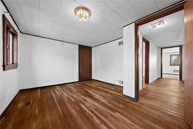 810 Collier, Carnegie, PA 15106