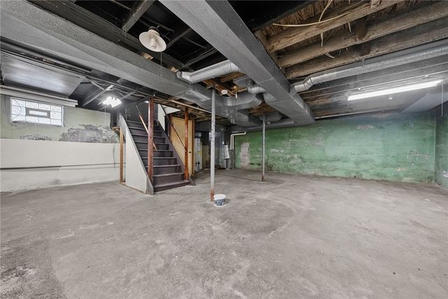 810 Collier, Carnegie, PA 15106