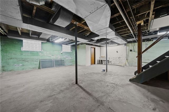 810 Collier, Carnegie, PA 15106