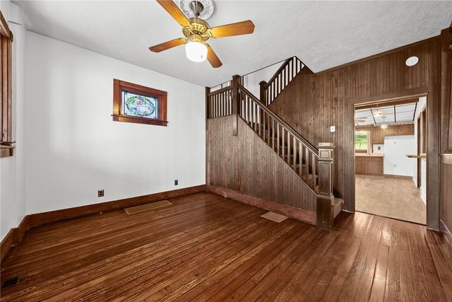 810 Collier, Carnegie, PA 15106