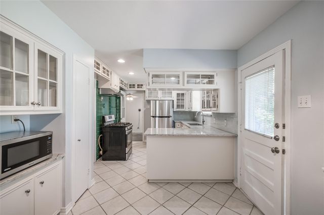 3322 Elmridge Street, Houston, TX 77025