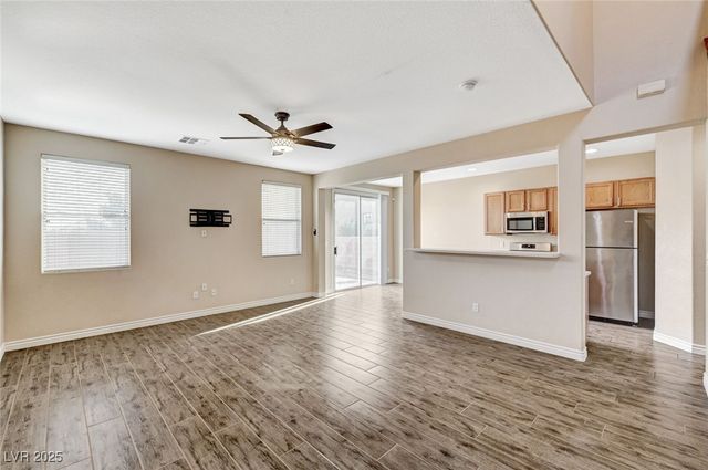 10610 Blue Larkspur Court, Las Vegas, NV 89141