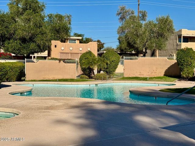 1425 E DESERT COVE Avenue 2, Phoenix, AZ 85020