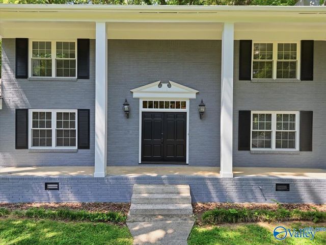 11013 Vivian Drive NW, Huntsville, AL 35810