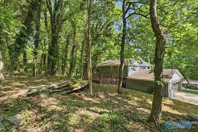 11013 Vivian Drive NW, Huntsville, AL 35810