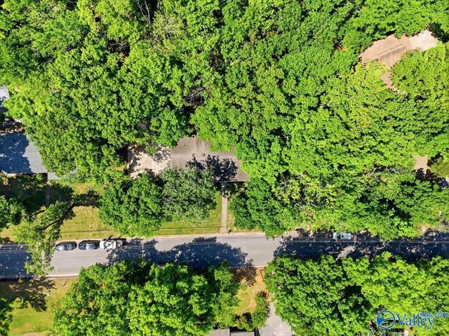 11013 Vivian Drive NW, Huntsville, AL 35810