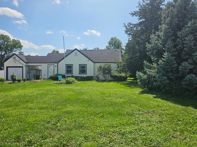 7911 W 92nd Street, Hickory Hills, IL 60457