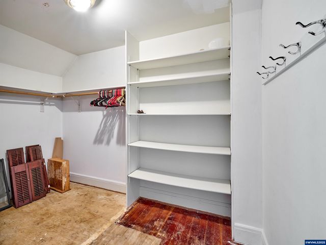 955 Bryan St, Woodburn, OR 97071