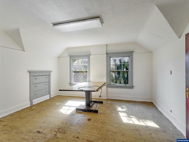 955 Bryan St, Woodburn, OR 97071