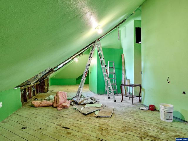 955 Bryan St, Woodburn, OR 97071