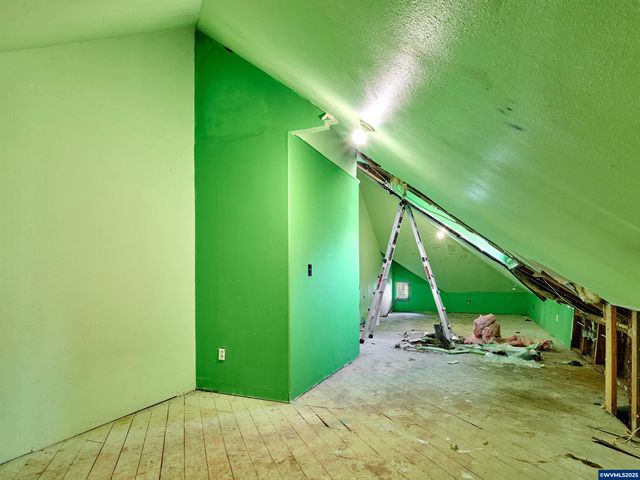 955 Bryan St, Woodburn, OR 97071