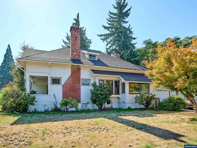 955 Bryan St, Woodburn, OR 97071