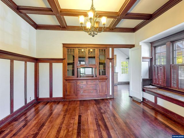 955 Bryan St, Woodburn, OR 97071