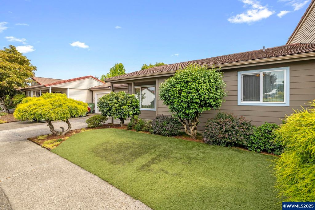 1609 Johnson Dr, Newberg, OR 97132