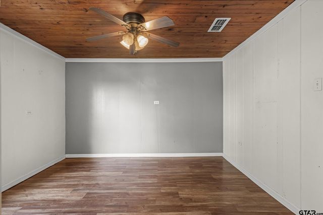 505 N Willis Street, Daingerfield, TX 75638