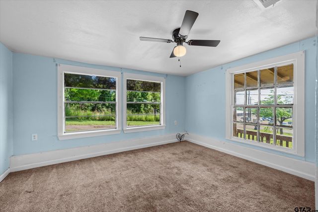 505 N Willis Street, Daingerfield, TX 75638