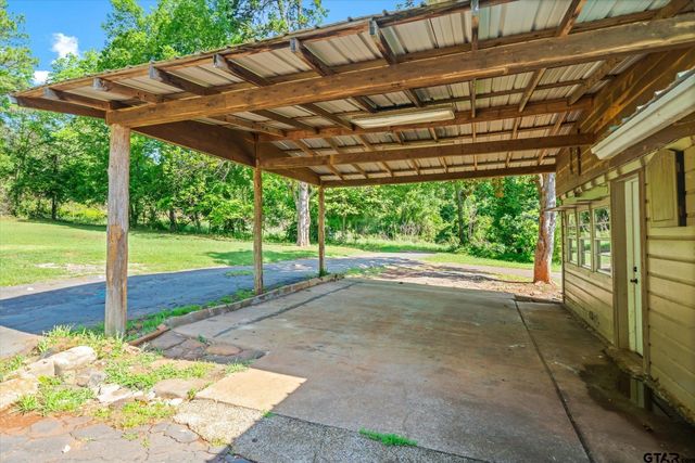 505 N Willis Street, Daingerfield, TX 75638