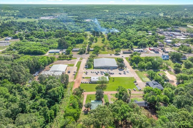 505 N Willis Street, Daingerfield, TX 75638