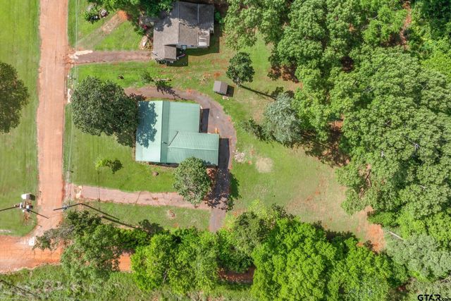 505 N Willis Street, Daingerfield, TX 75638