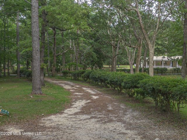 11021 Johns Bayou Road, Vancleave, MS 39565