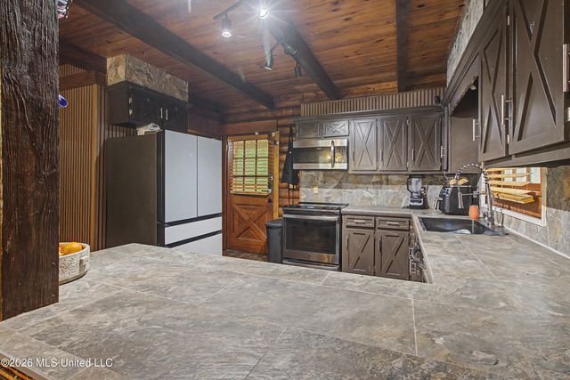 11021 Johns Bayou Road, Vancleave, MS 39565