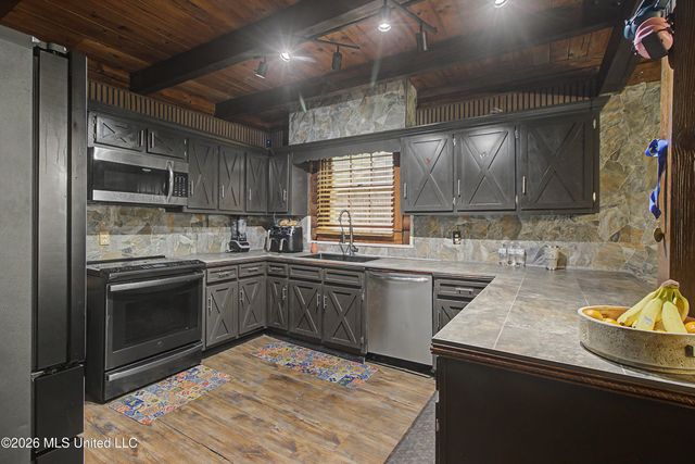 11021 Johns Bayou Road, Vancleave, MS 39565