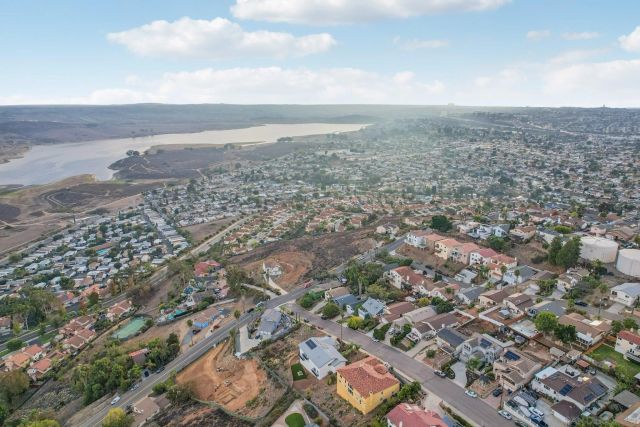 1047 Sangamon, Spring Valley, CA 91977