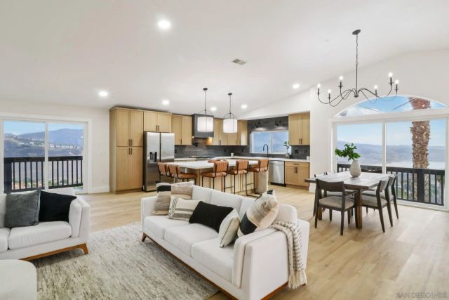 1047 Sangamon, Spring Valley, CA 91977