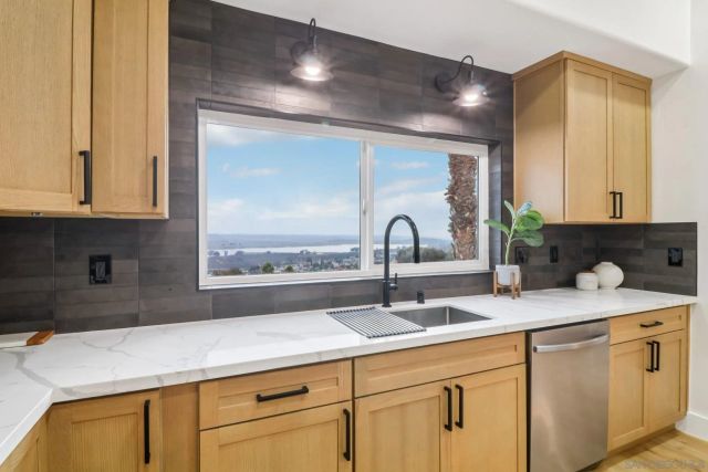 1047 Sangamon, Spring Valley, CA 91977