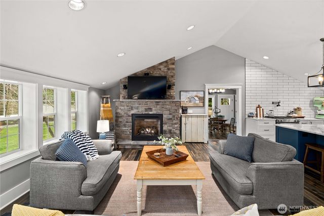 26002 SE 208th, Maple Valley, WA 98038