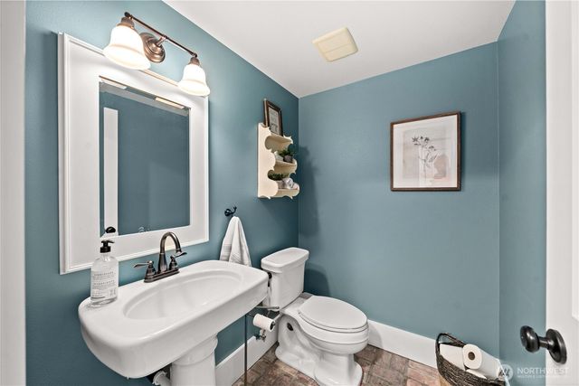 26002 SE 208th, Maple Valley, WA 98038