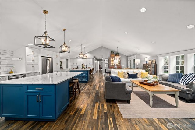 26002 SE 208th, Maple Valley, WA 98038