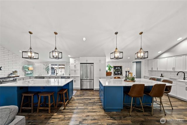 26002 SE 208th, Maple Valley, WA 98038