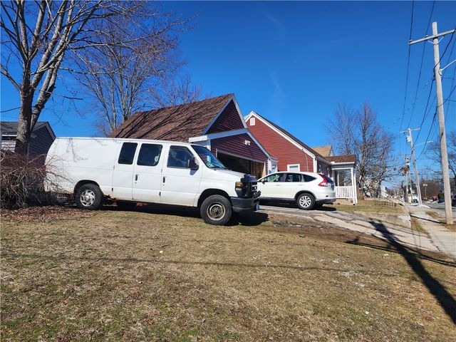 6 Douglas Street, Cranston, RI 02910