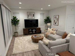 9504 Corterra, Panorama City (los Angeles), CA 91402