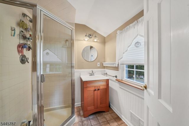 30 Dogwood Dr, Chester Twp., NJ 07930