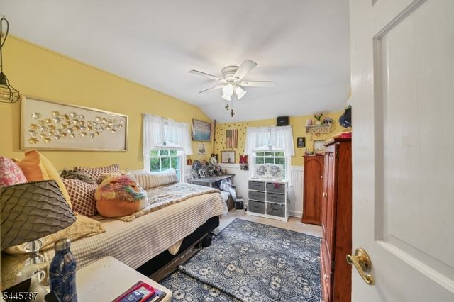 30 Dogwood Dr, Chester Twp., NJ 07930