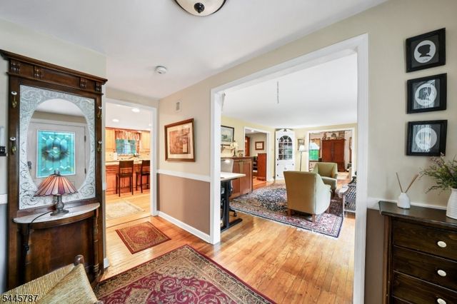 30 Dogwood Dr, Chester Twp., NJ 07930