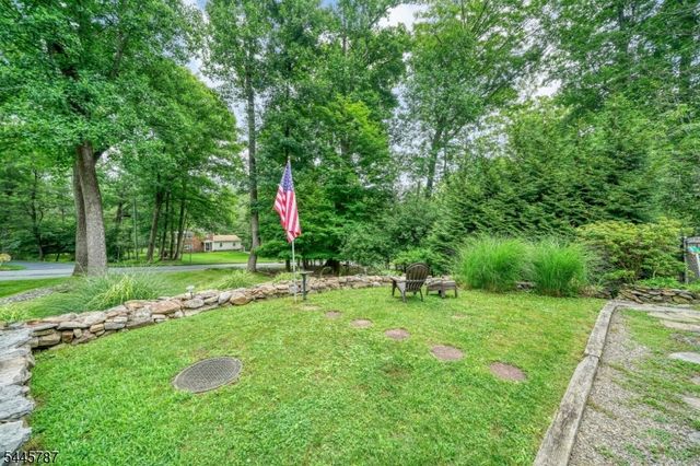 30 Dogwood Dr, Chester Twp., NJ 07930