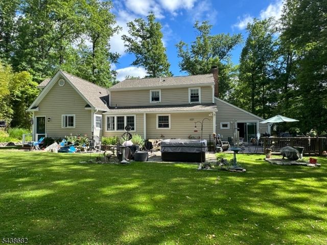 30 Dogwood Dr, Chester Twp., NJ 07930